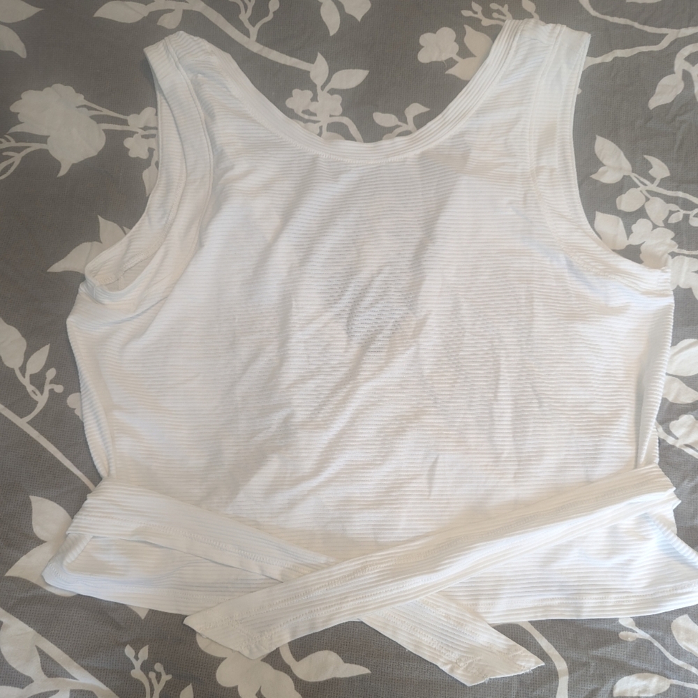 Calia by Carrie Underwood - White Wrap Crop Athletic Top - Size Large NWOT